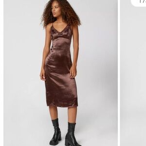 Urban Outfitters Chloe Chocolate Satin Slip Dress Lace Bust Crossover Back Sz L